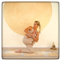 ahimsa.moon.yogini